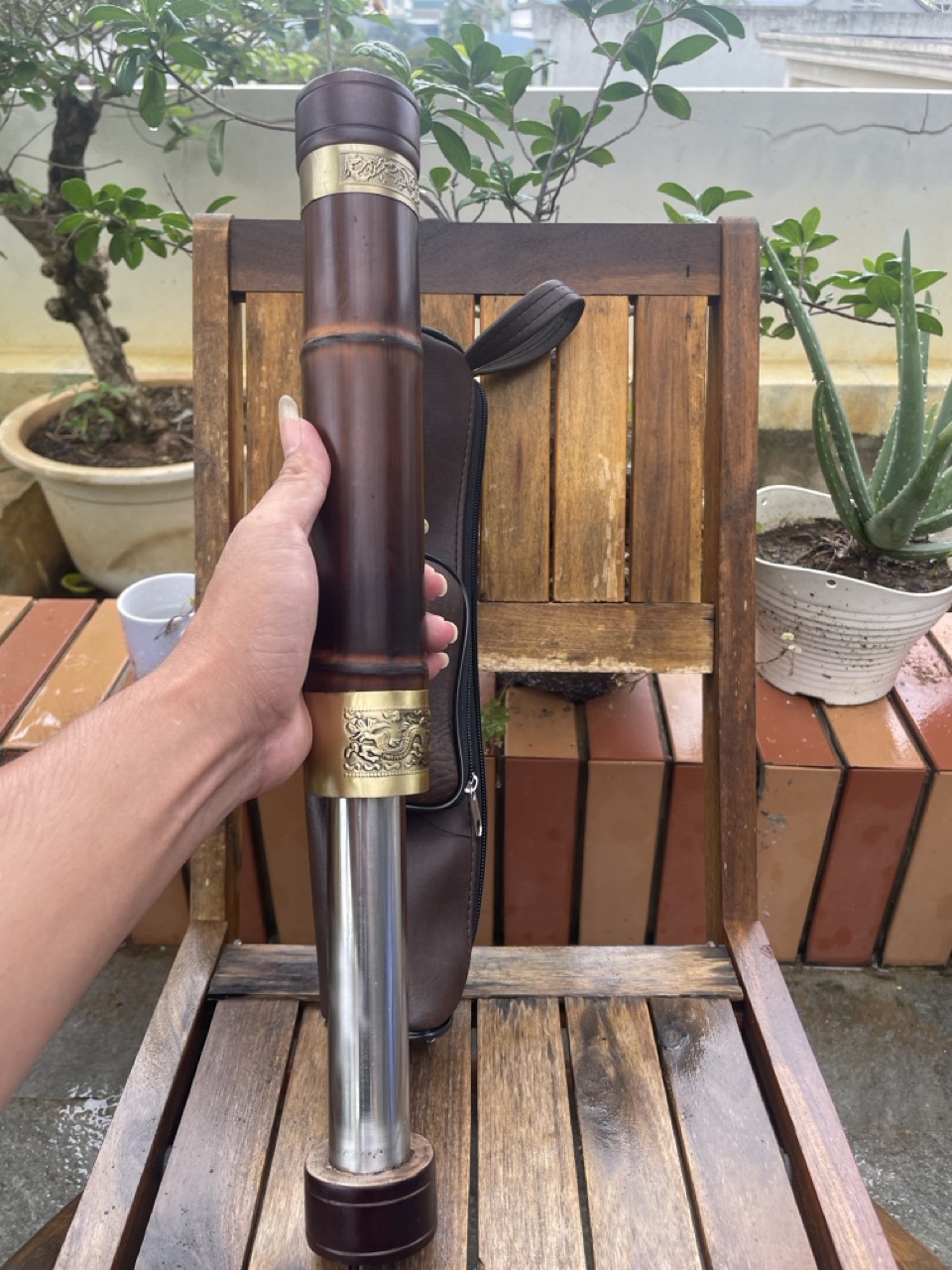 Chi tiết bọc đồng và bộ phụ kiện điếu tre giấu nõ