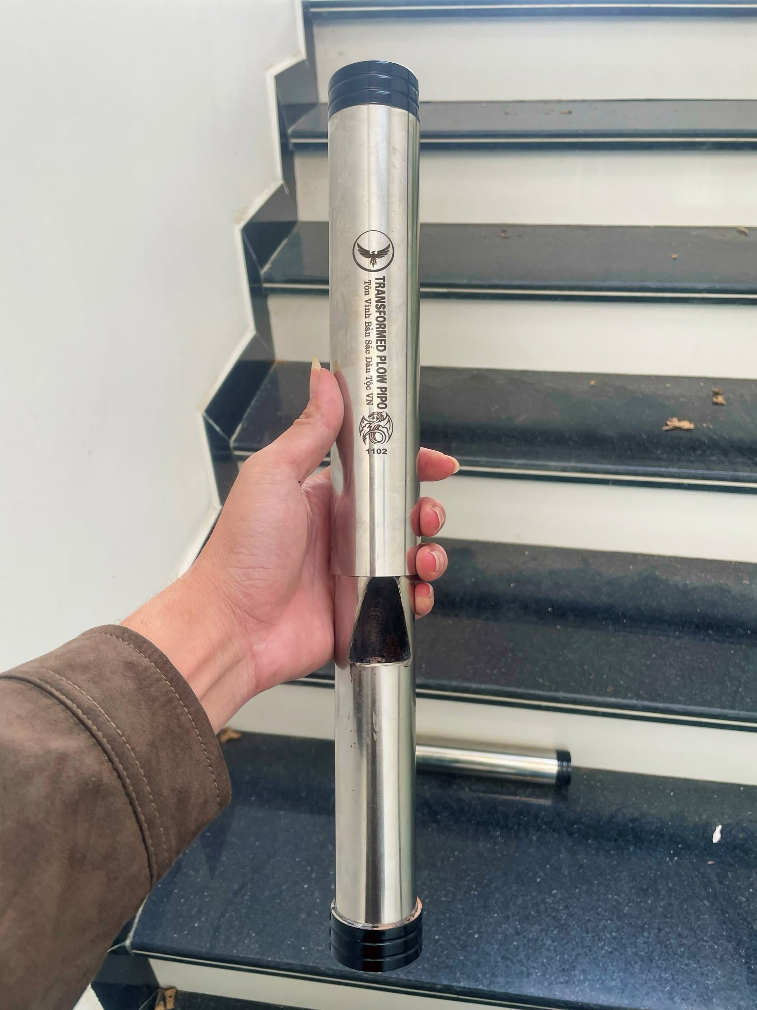 Hai size kích thước của điếu cày inox giấu nõ