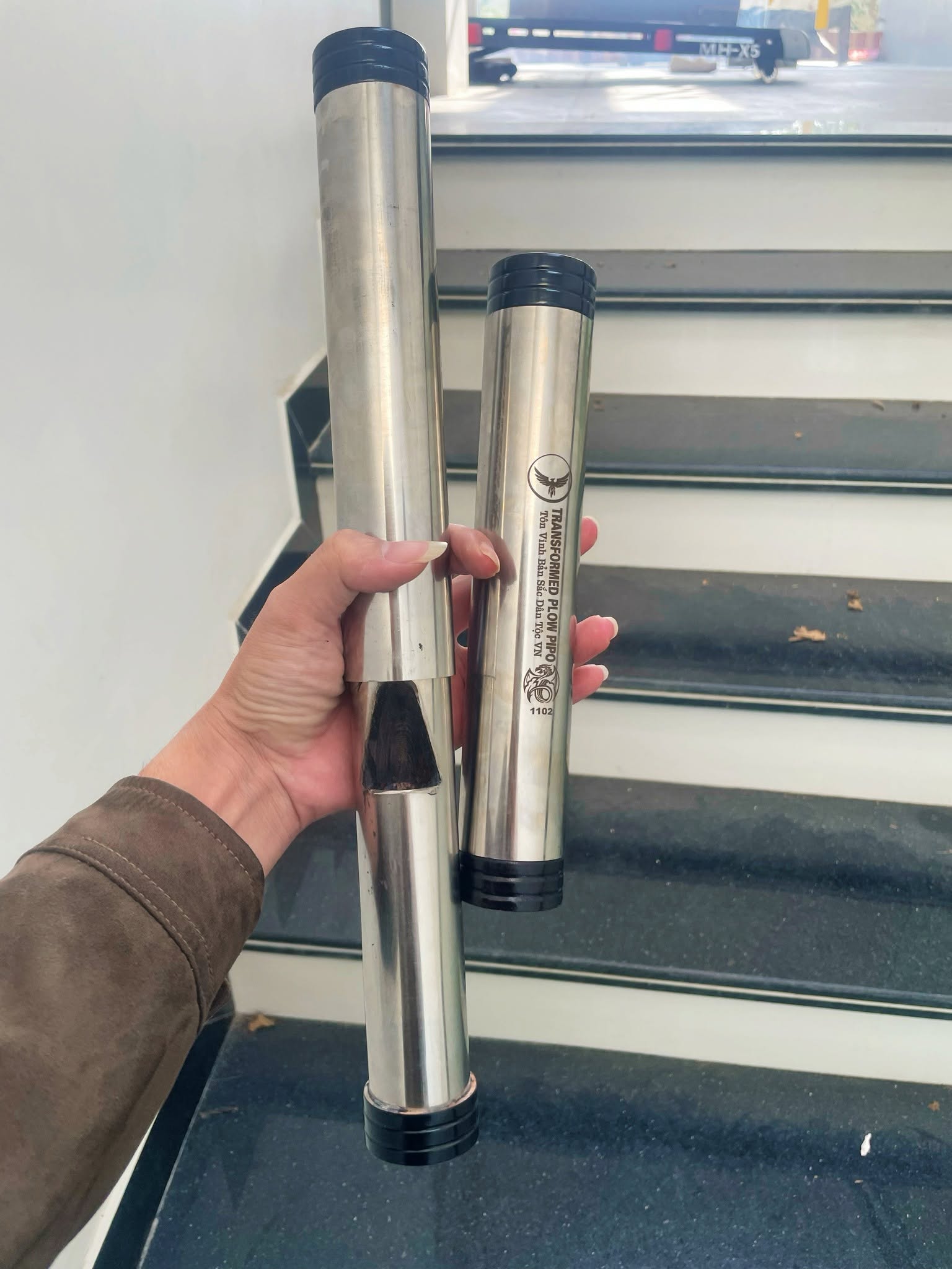 Điếu cày inox giấu nõ nhỏ gọn đồng hành cùng bạn trên mọi nẻo đường